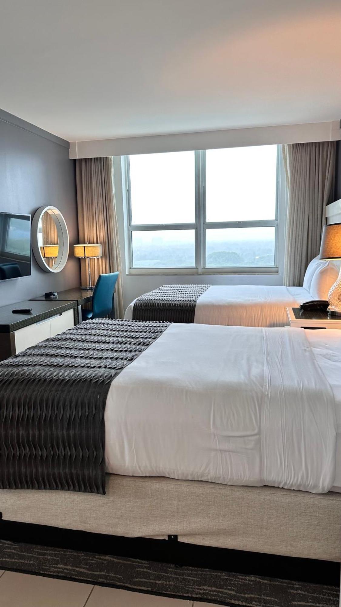 Appartamento Breathtaking Direct Bay Views 2 Bedroom With Parking