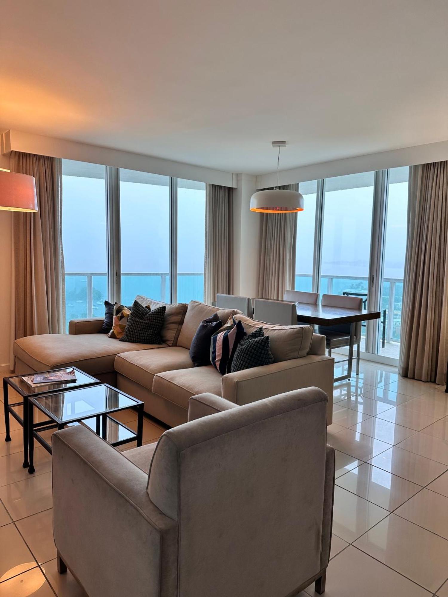 Appartamento Breathtaking Direct Bay Views 2 Bedroom With Parking *